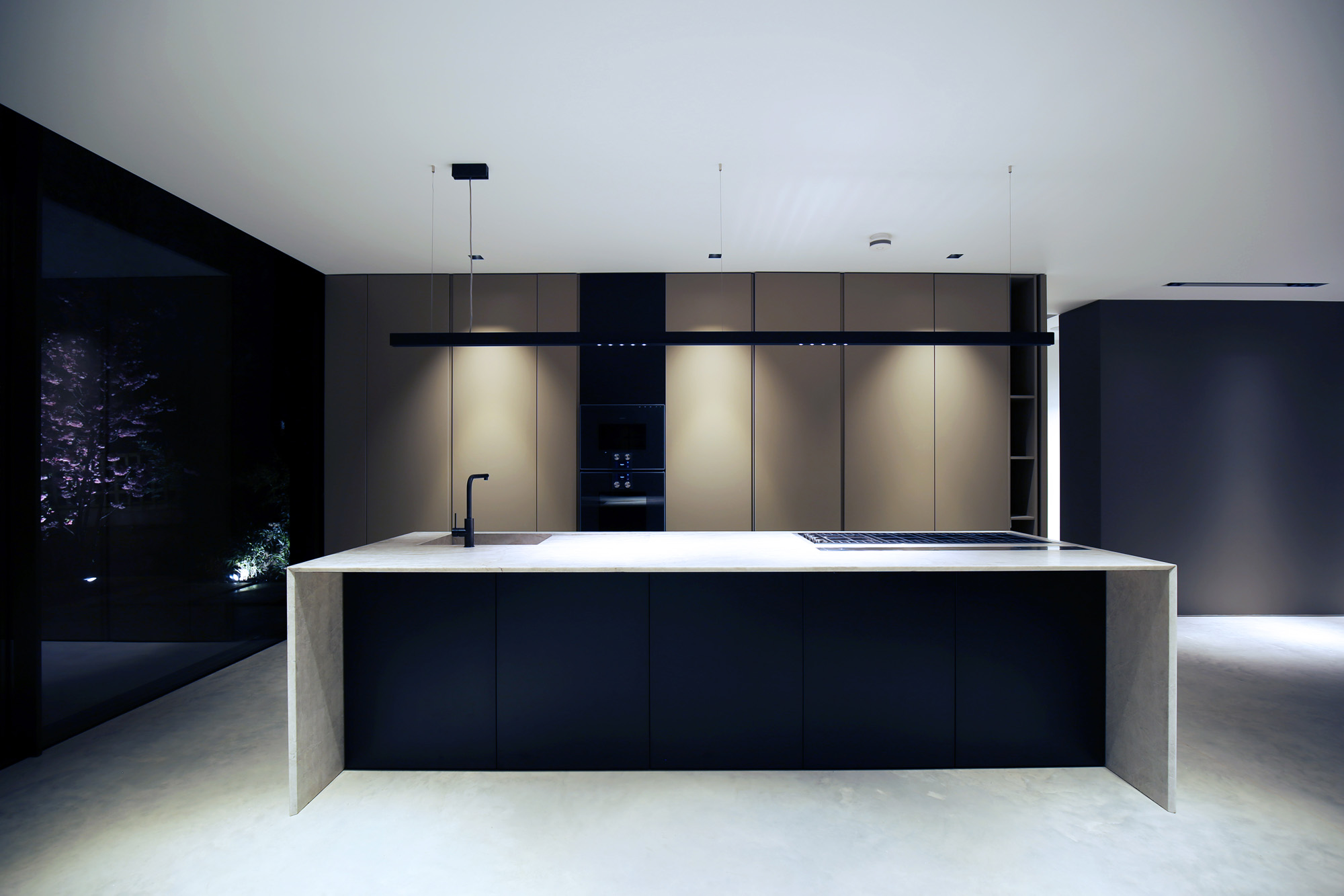 Kitchen by LBMV Architects - luxury and modern architecture design studio in London