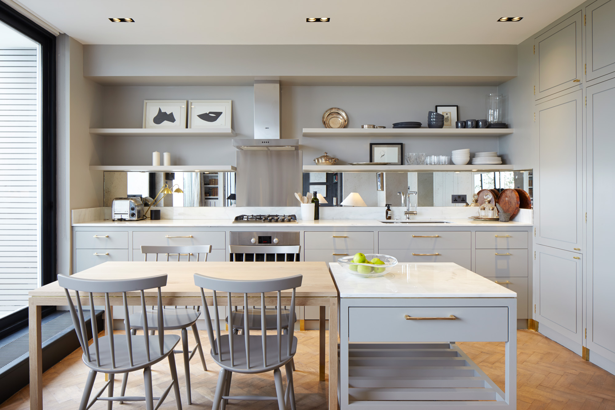For Sale: Ladbroke Grove Notting Hill W11 luxury interior design in kitchen