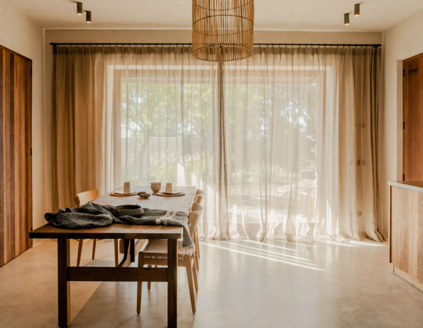 Ibiza Interiors contemporary and rustic interior design in Ibiza: Dining Room Campo Atelier