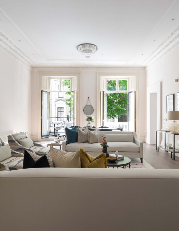 For Sale: Linden Gardens Notting Hill W11 reception room with luxury interior design