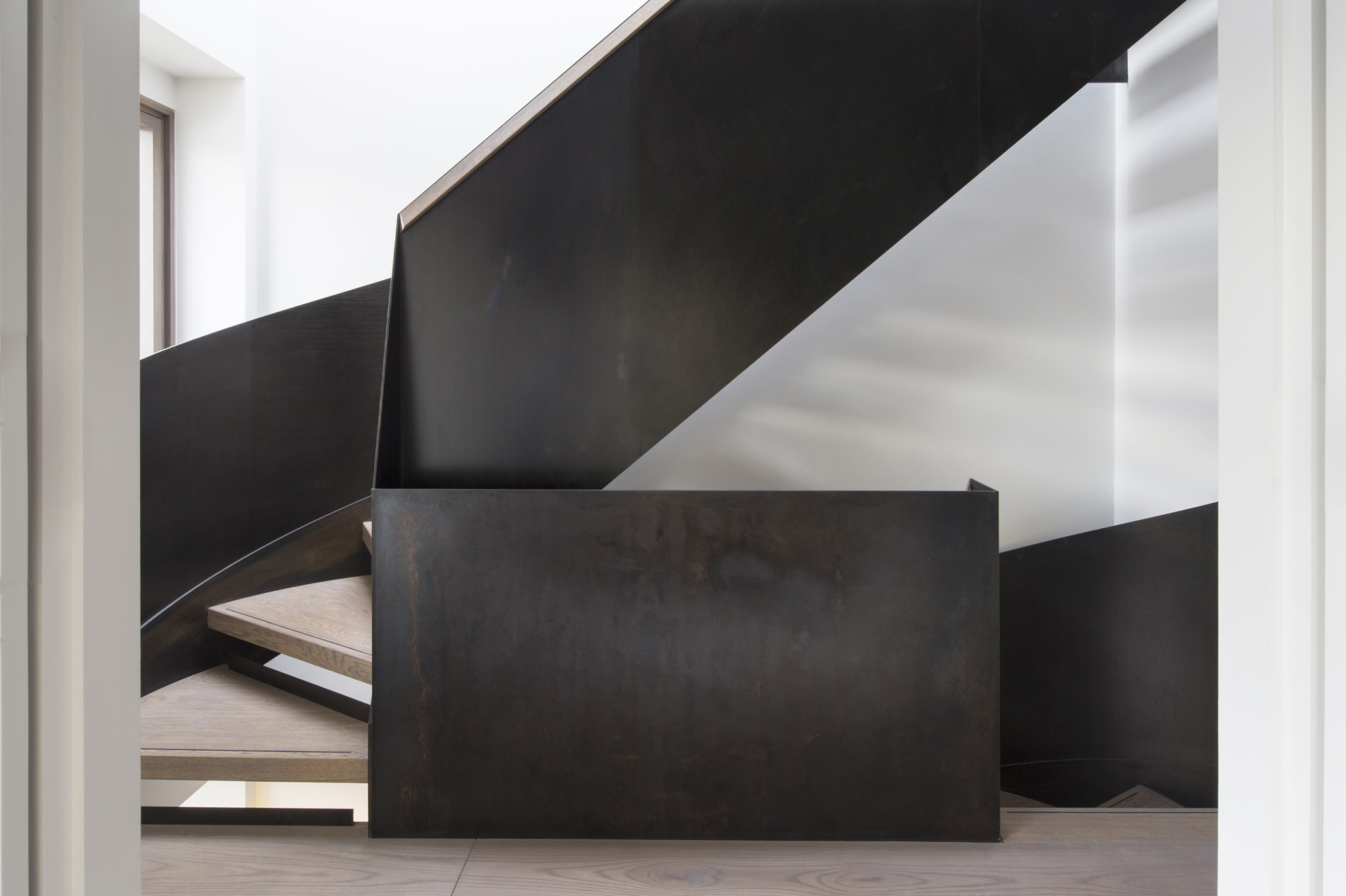 Luxury architecture and interior design in London: Staircase at Old Church Street by Echlin
