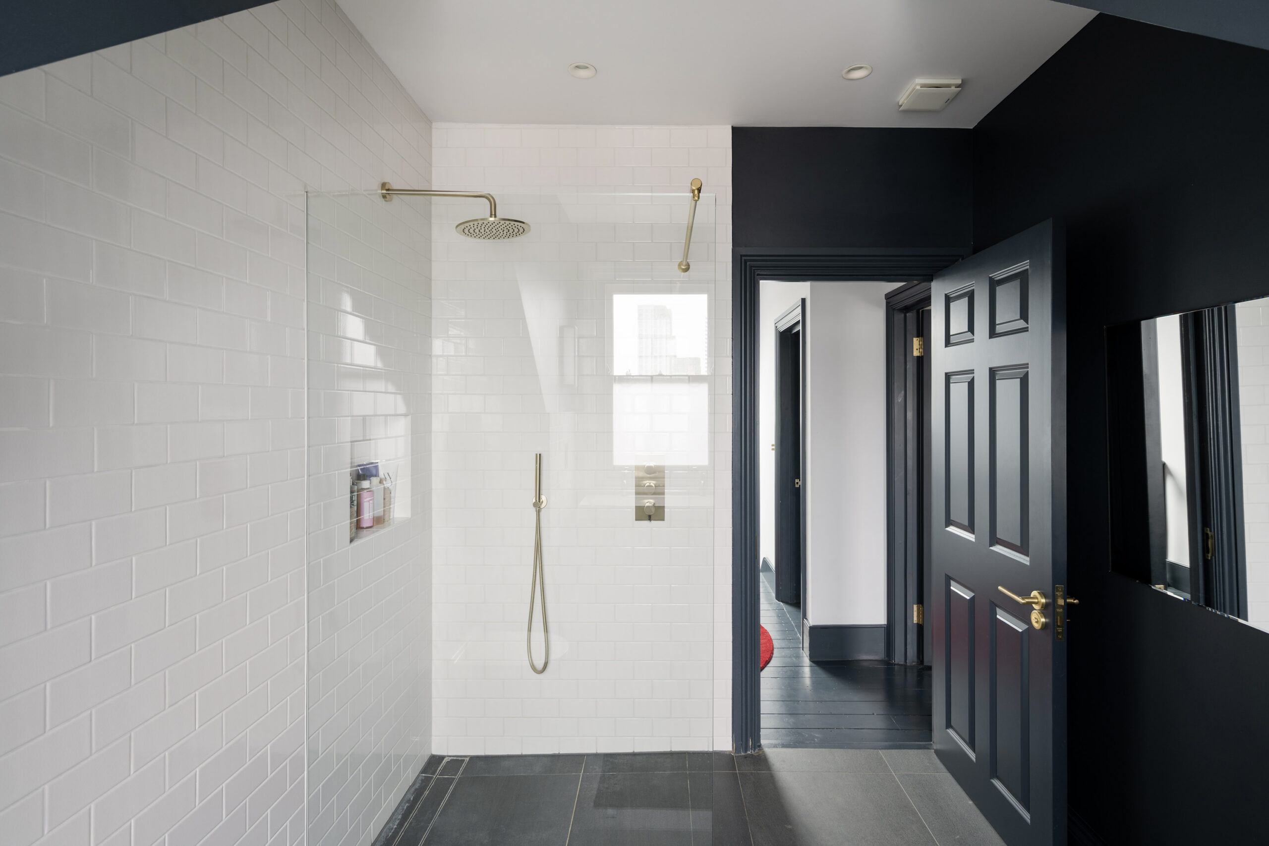 Acton-House-For-Rent-Baldwyn-Gardens-4_Lo