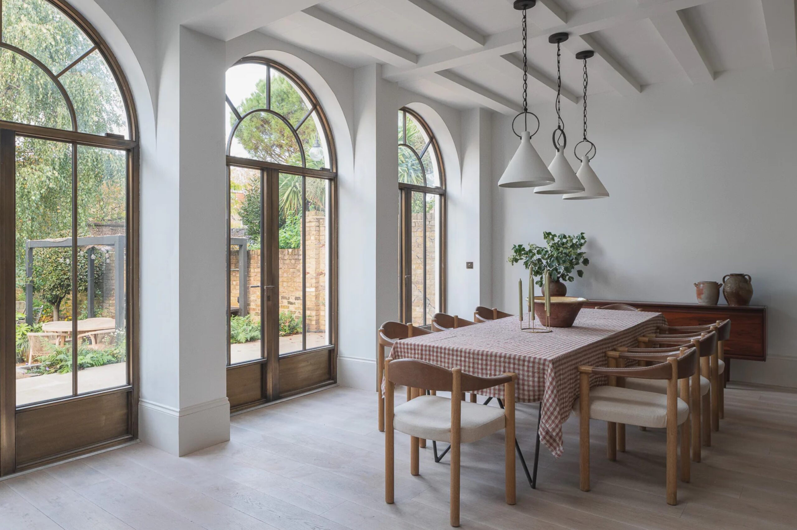 All-the-arches-Housenine-Interior-Design-Jojo-Bar-9