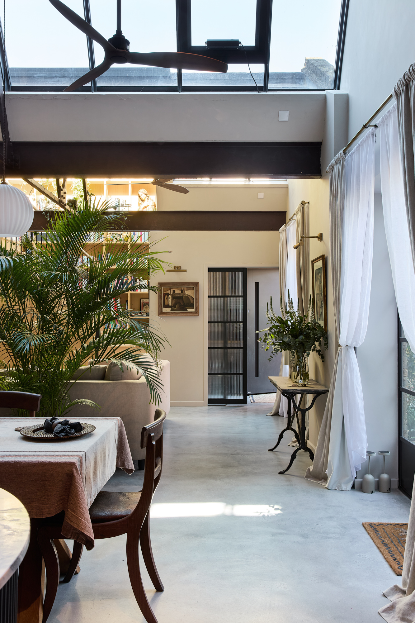 Architect-Designed-Luxury-Chiswick-House-For-Sale-Preband-Gardens- (18)