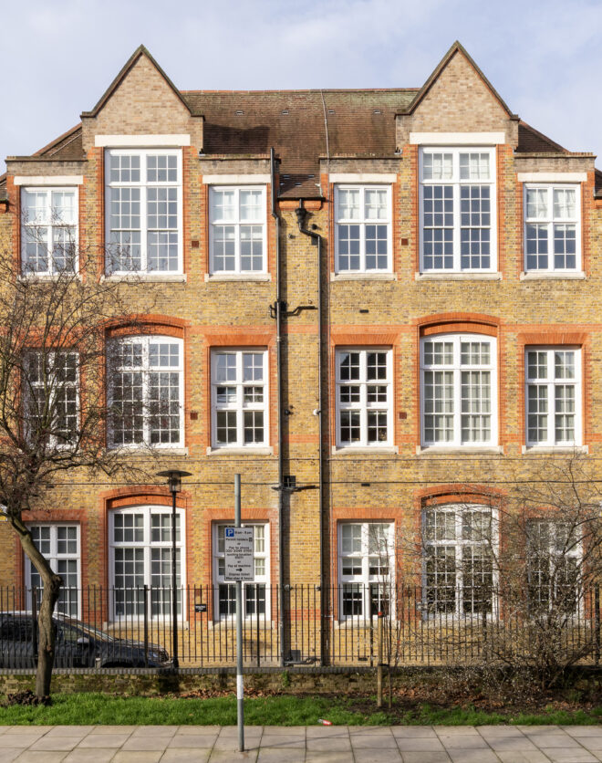 Battersea-Apartment-For-Rent-Old-Chesterton-Building-1_Lo