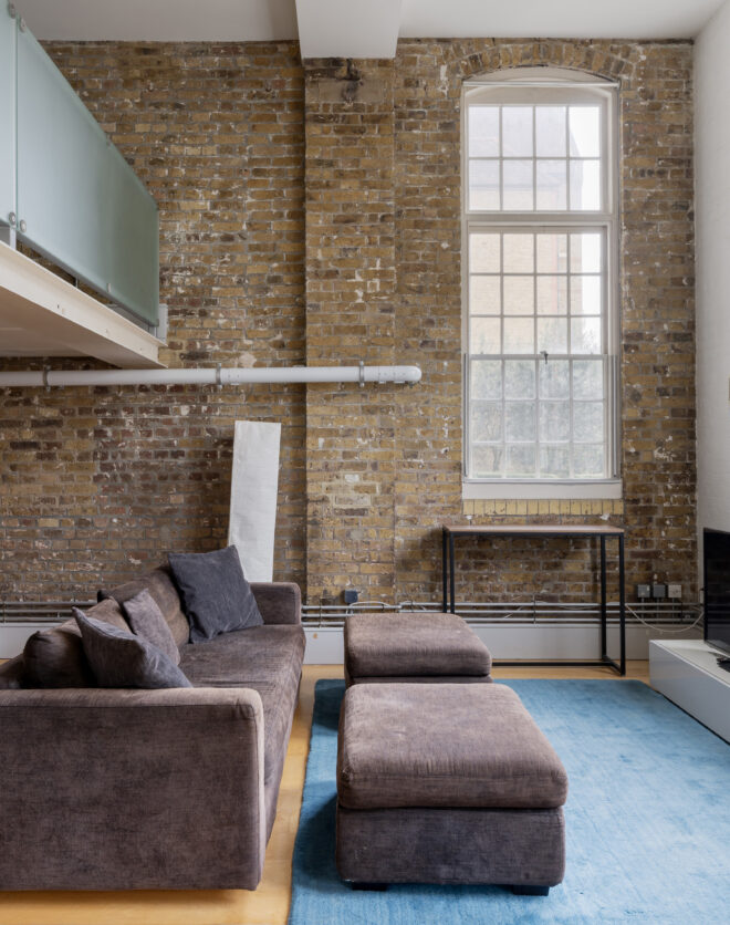 Battersea-Apartment-For-Rent-Old-Chesterton-Building-3_Lo