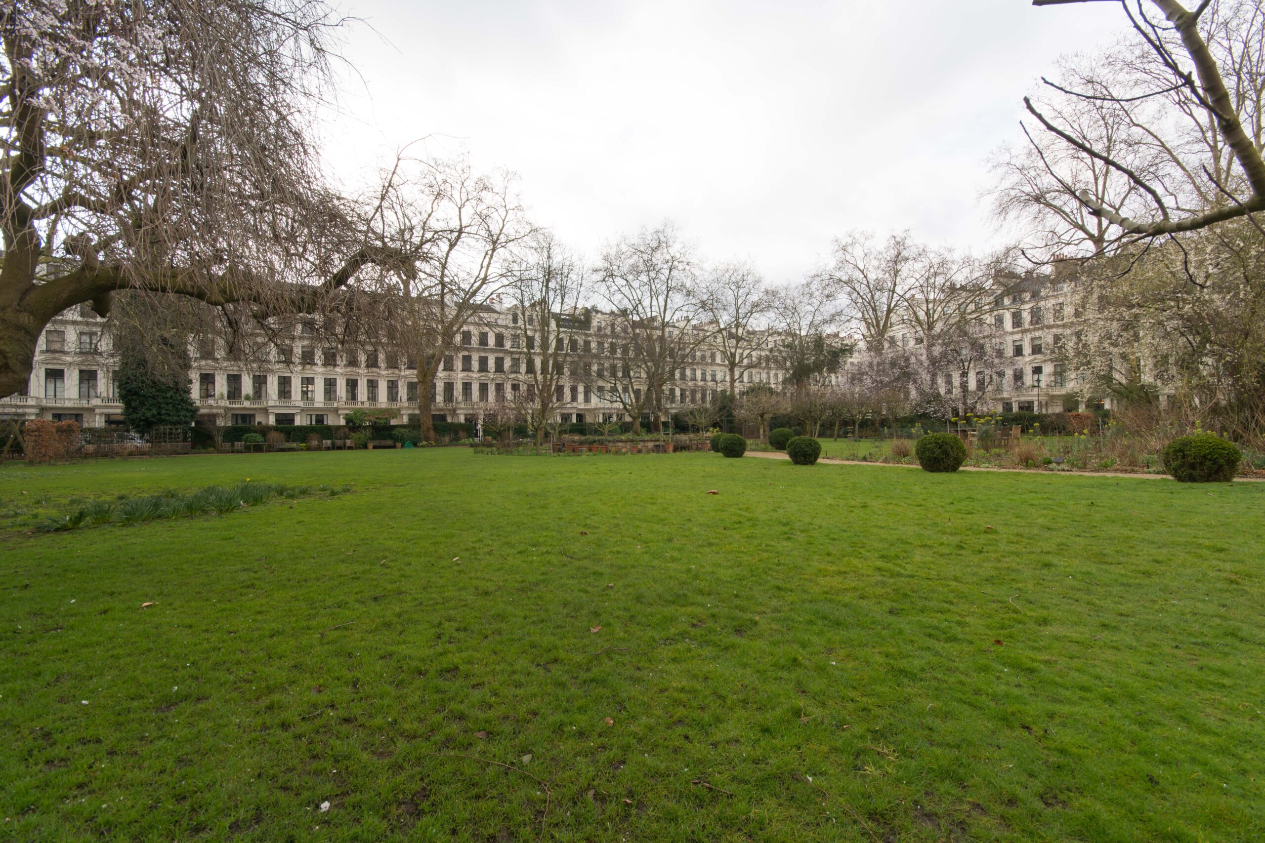 Bayswater-Apartment-For-Rent-Cleveland-Square (32)
