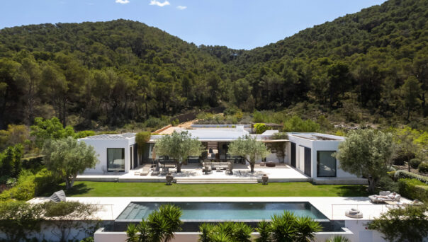 Can-California-Villa-To-Rent-Ibiza-Interior (16)