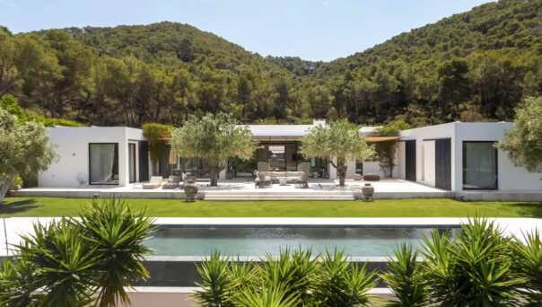 Can-California-Villa-To-Rent-Ibiza-Interior (26)