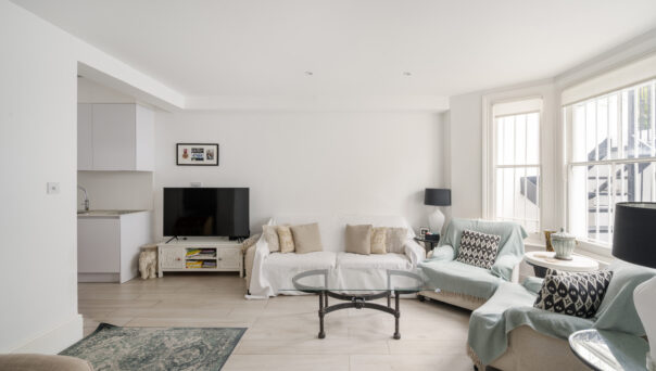Chelsea-Apartment-For-Rent-Glebe-Place-12_Lo