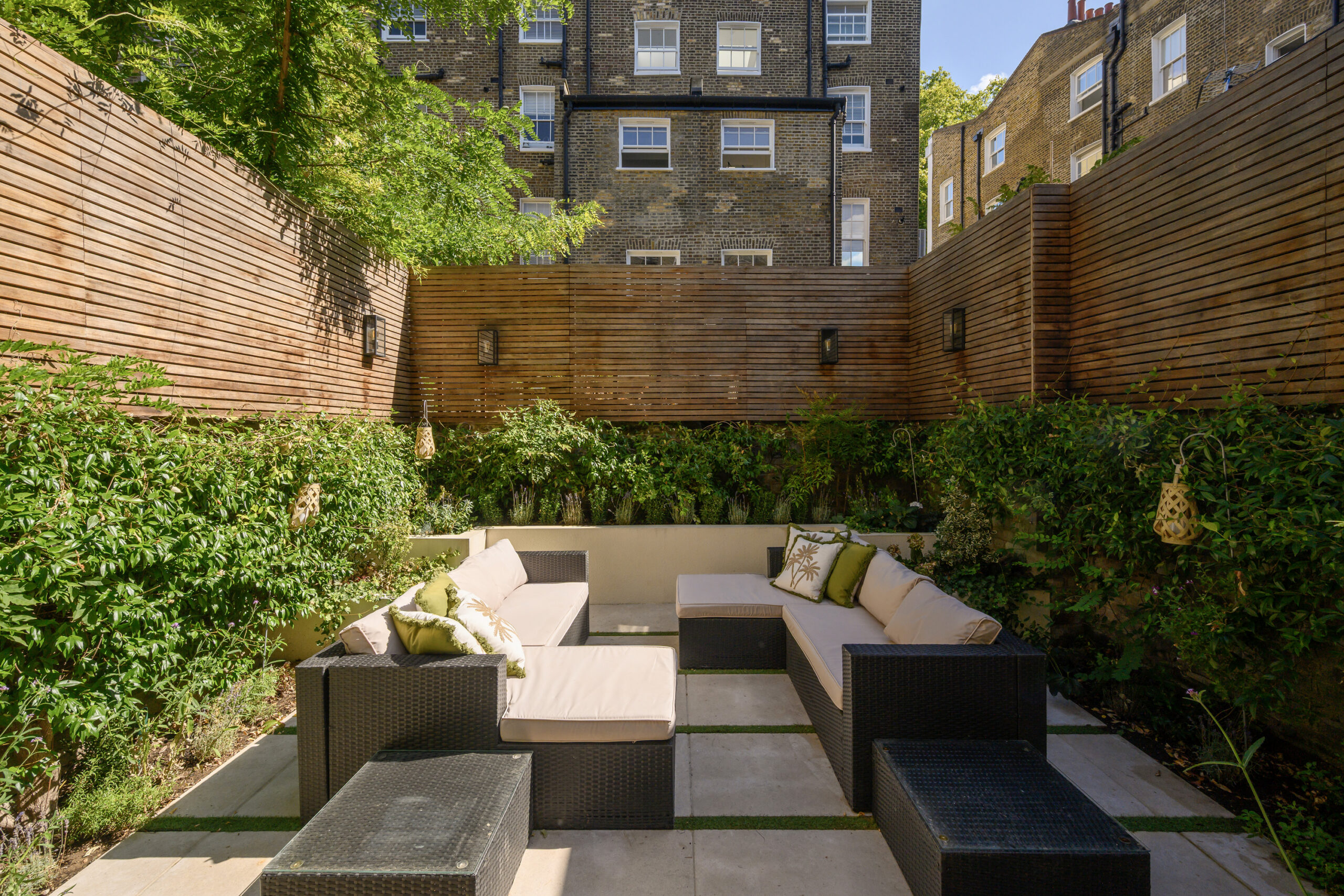 Chelsea-House-For-Sale-Neville-Street-52_Lo