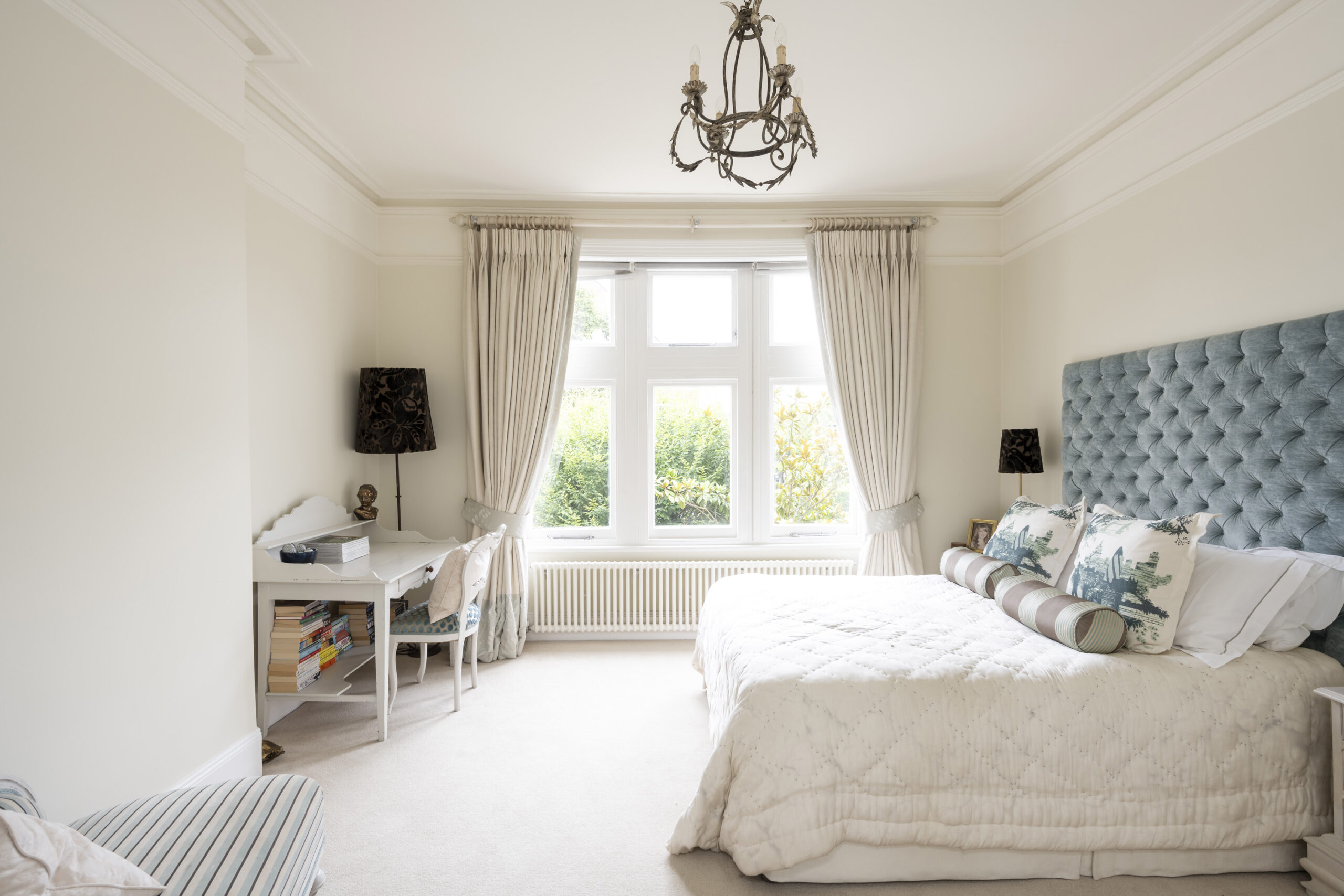 Chiswick-House-For-Sale-Sutton-Court-Road-25_Lo
