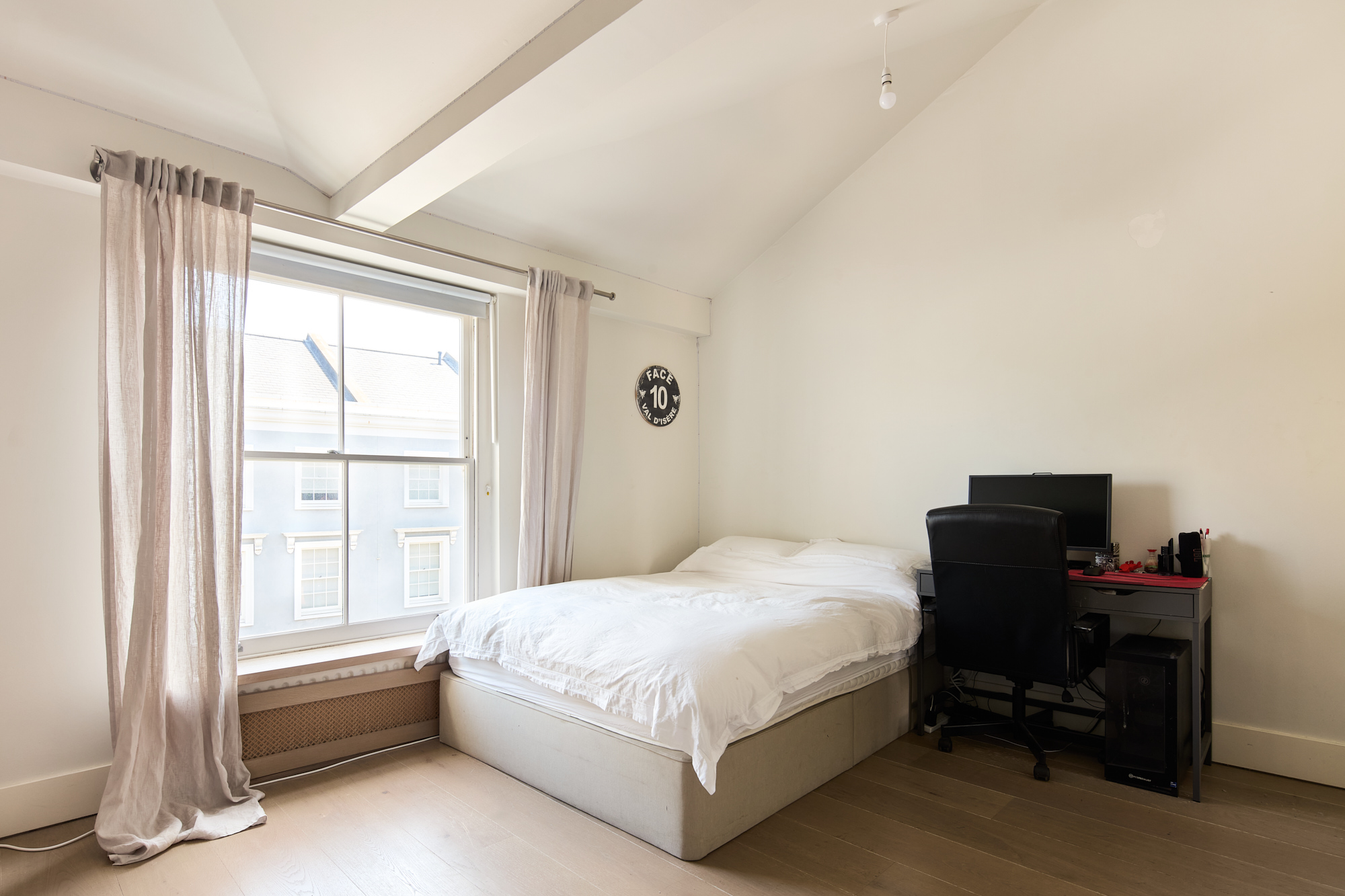 DN-Apartment-For-Sale-Portobello-Road (26)