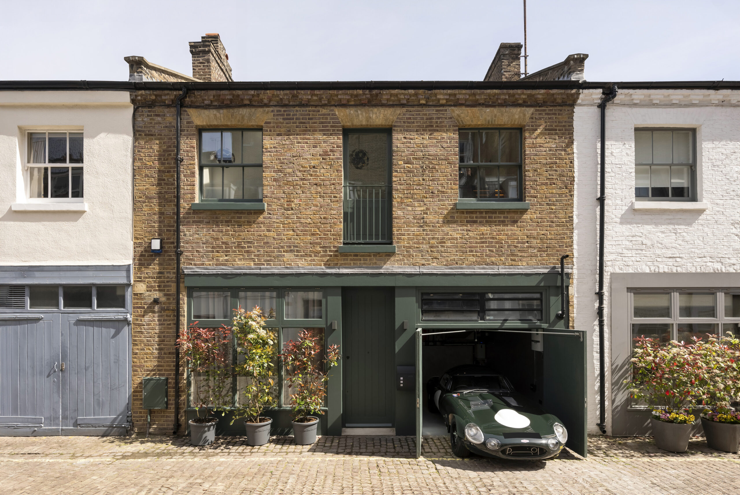 DN-Bayswater-Mews-House-For-Sale-Lancaster-Mews-44_Lo_external