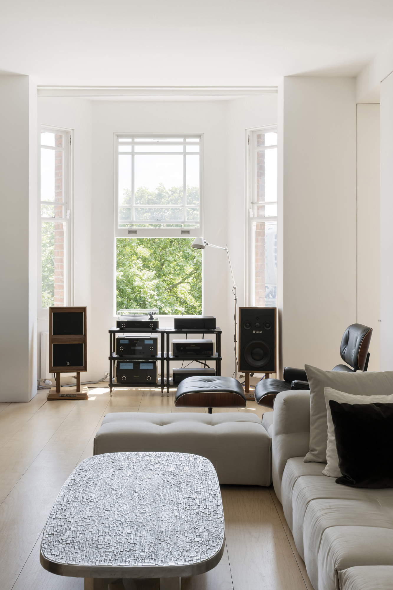 DN-Chelsea-Apartment-For-Sale-Carlyle-Mansions-57_Lo