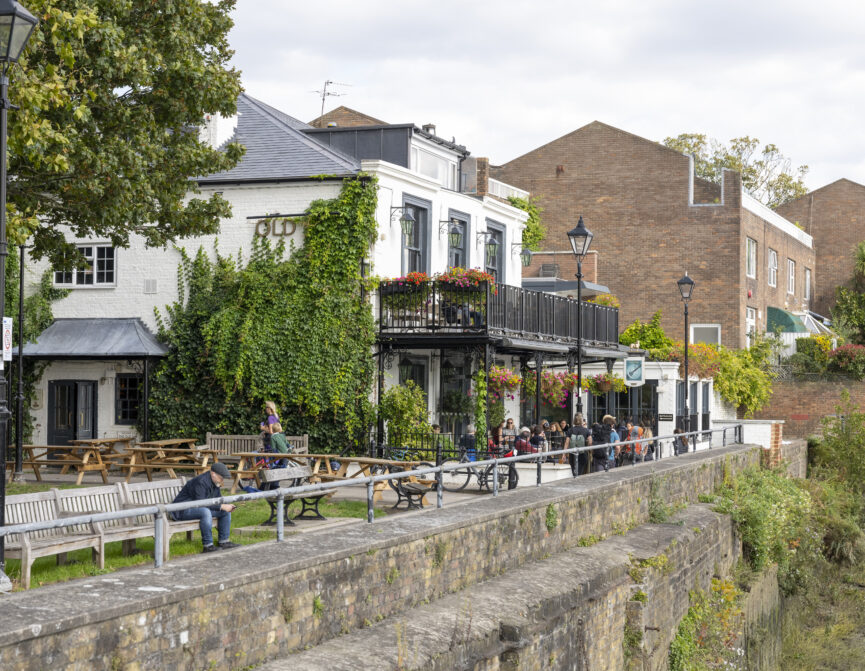 DN-Chiswick-Hammersmith-river-location-shots-17_Lo