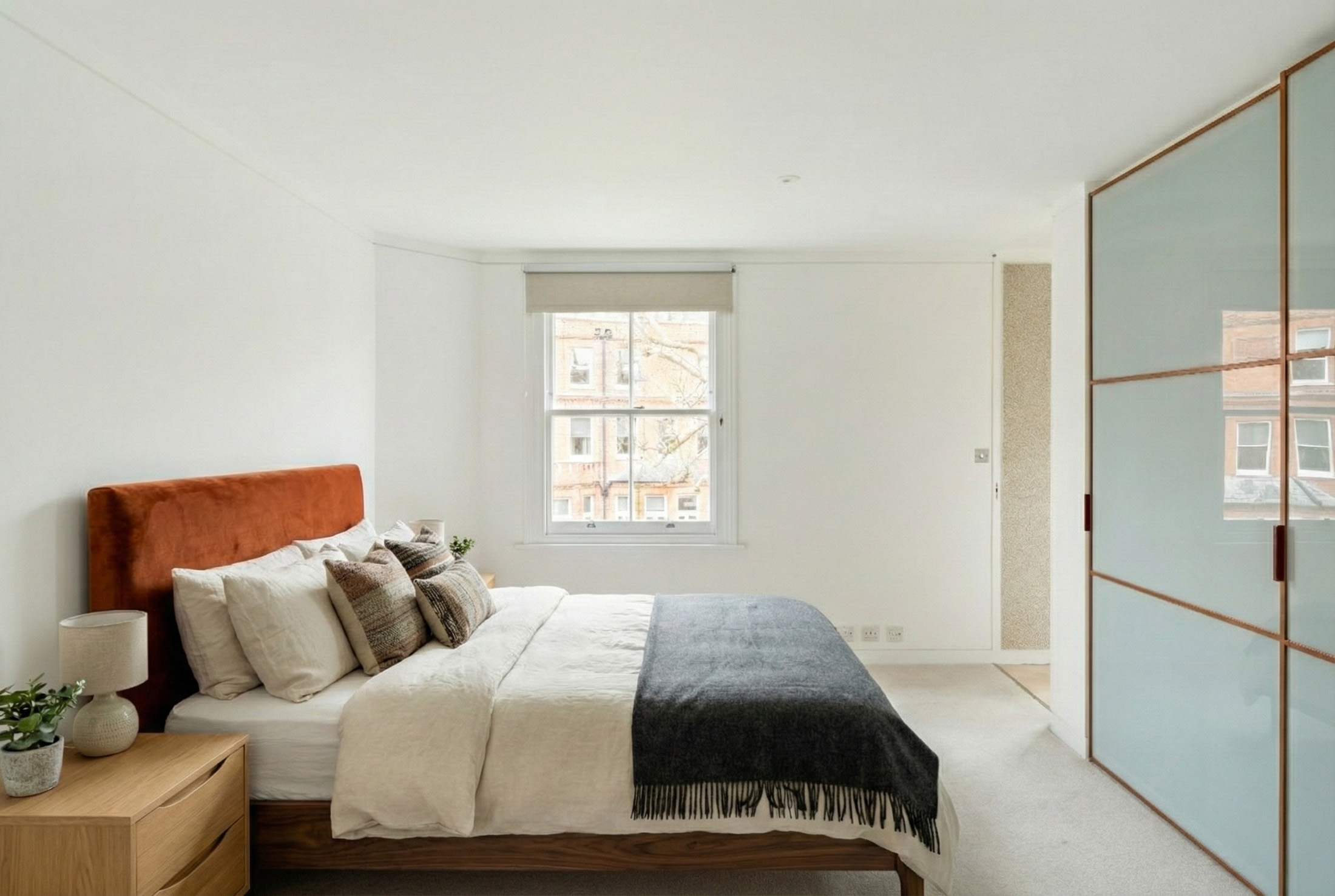 DN-Egerton-Gardens-Apartment-For-Rent-2