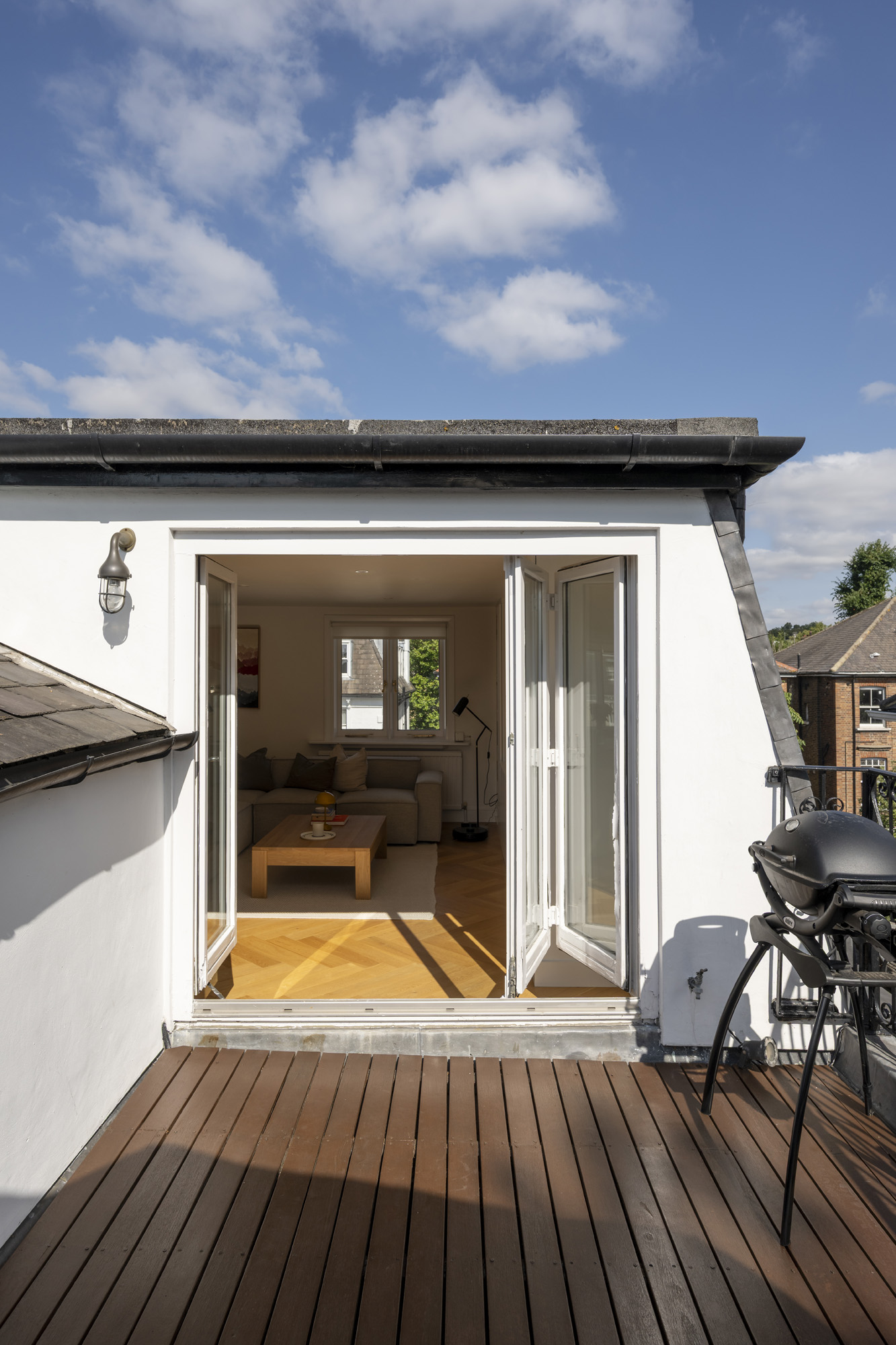 DN-Hampstead-Flat-For-Rent-Adamson-Road-20_Lo