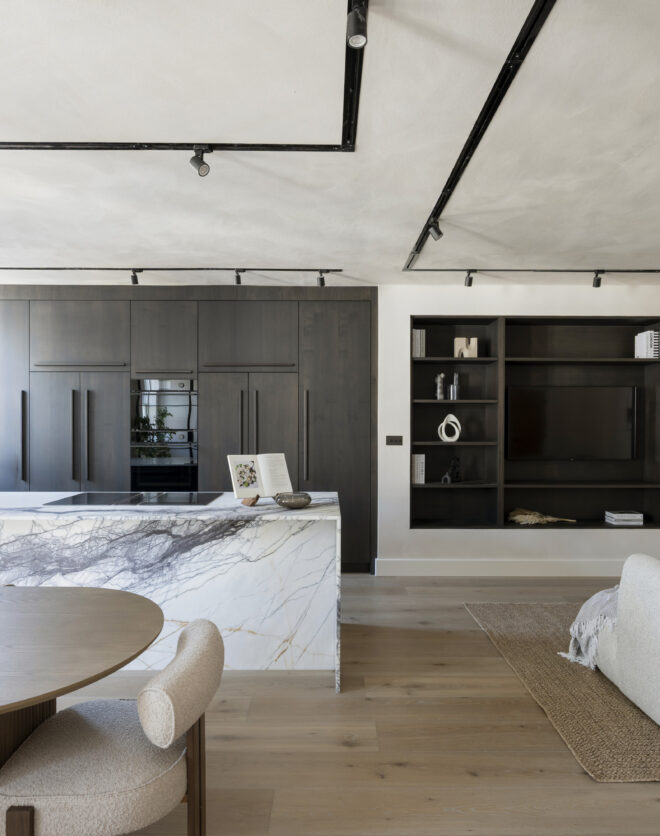 DN-Holland-Park-Mews-House-For-Sale-Russell-Gardens-Mews-11_Lo