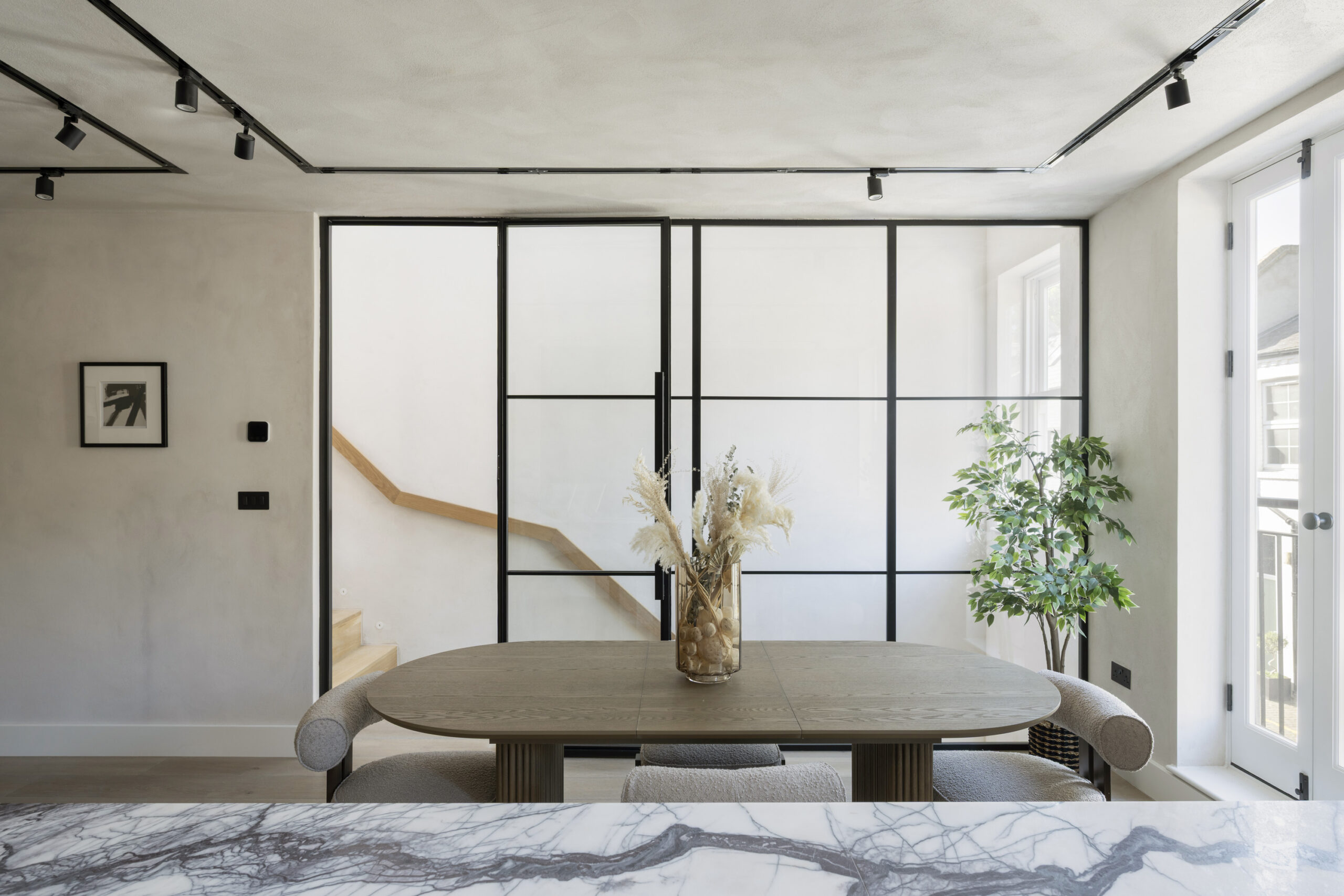 DN-Holland-Park-Mews-House-For-Sale-Russell-Gardens-Mews-12_Lo