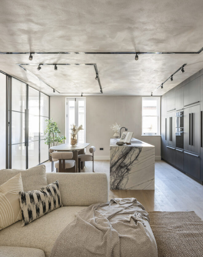 DN-Holland-Park-Mews-House-For-Sale-Russell-Gardens-Mews-20_Lo