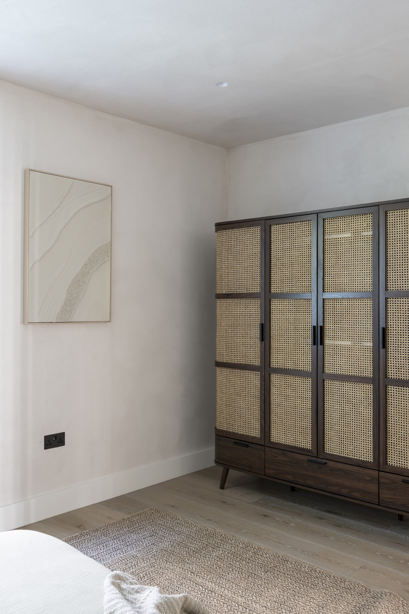 DN-Holland-Park-Mews-House-For-Sale-Russell-Gardens-Mews-28_Lo