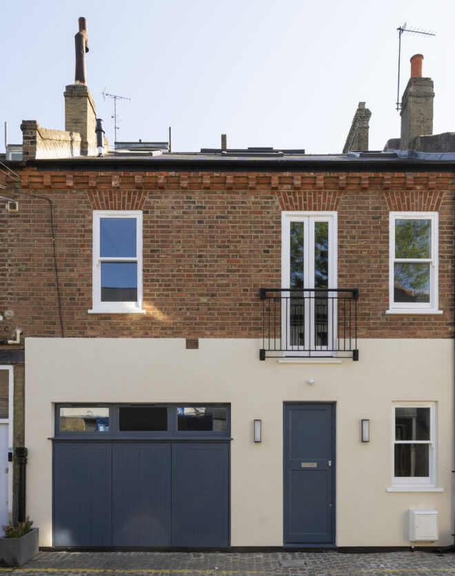 DN-Holland-Park-Mews-House-For-Sale-Russell-Gardens-Mews-2_Lo