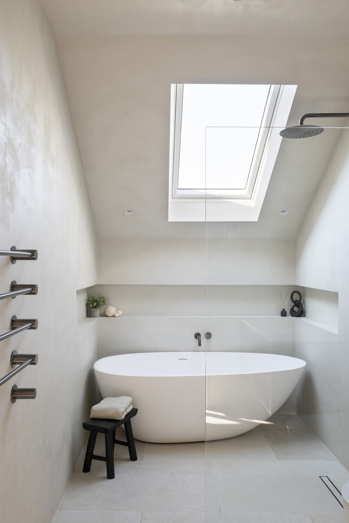 DN-Holland-Park-Mews-House-For-Sale-Russell-Gardens-Mews-6_Lo