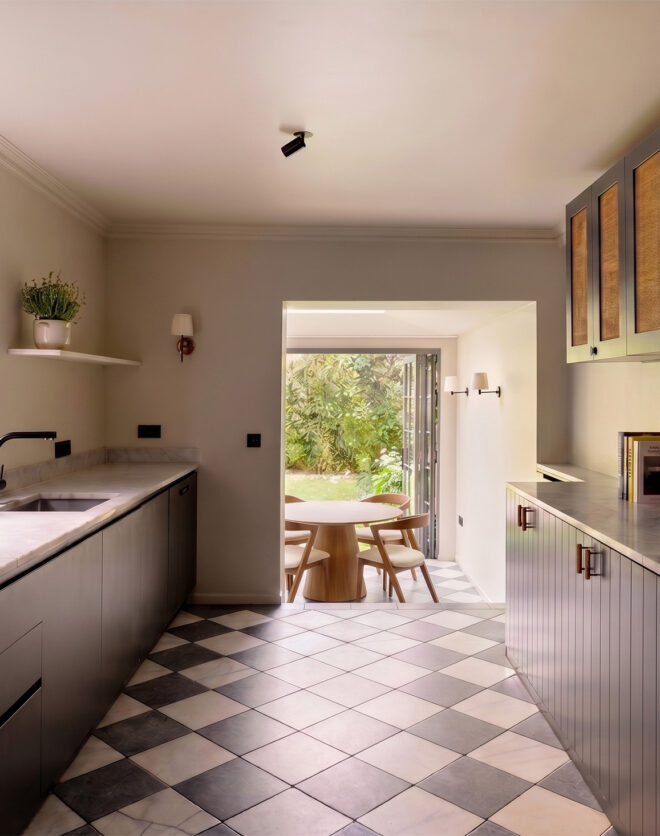 DN-House-For-Rent-London-Summerfield-Avenue.jpg2
