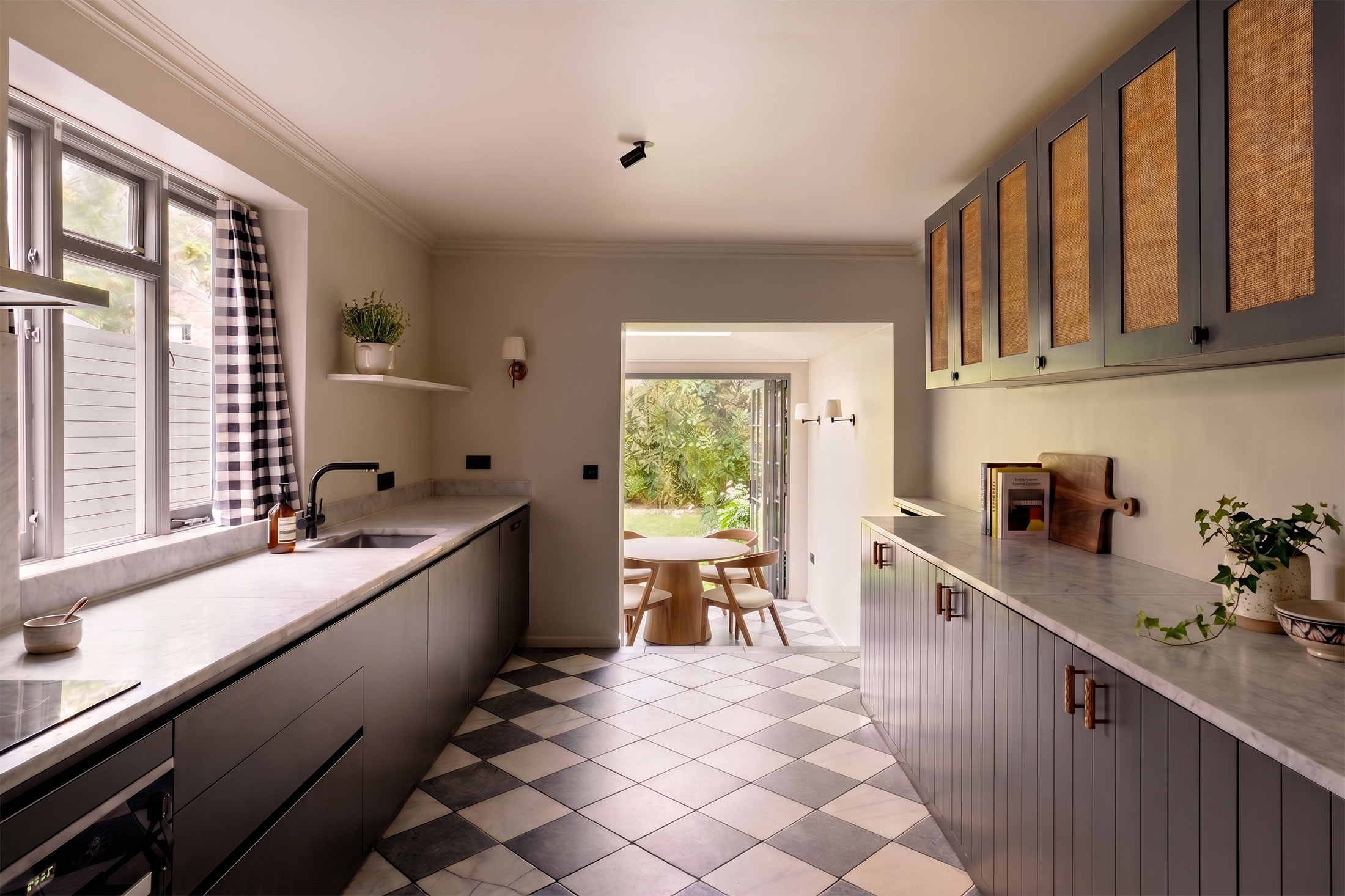 DN-House-For-Rent-London-Summerfield-Avenue.jpg2