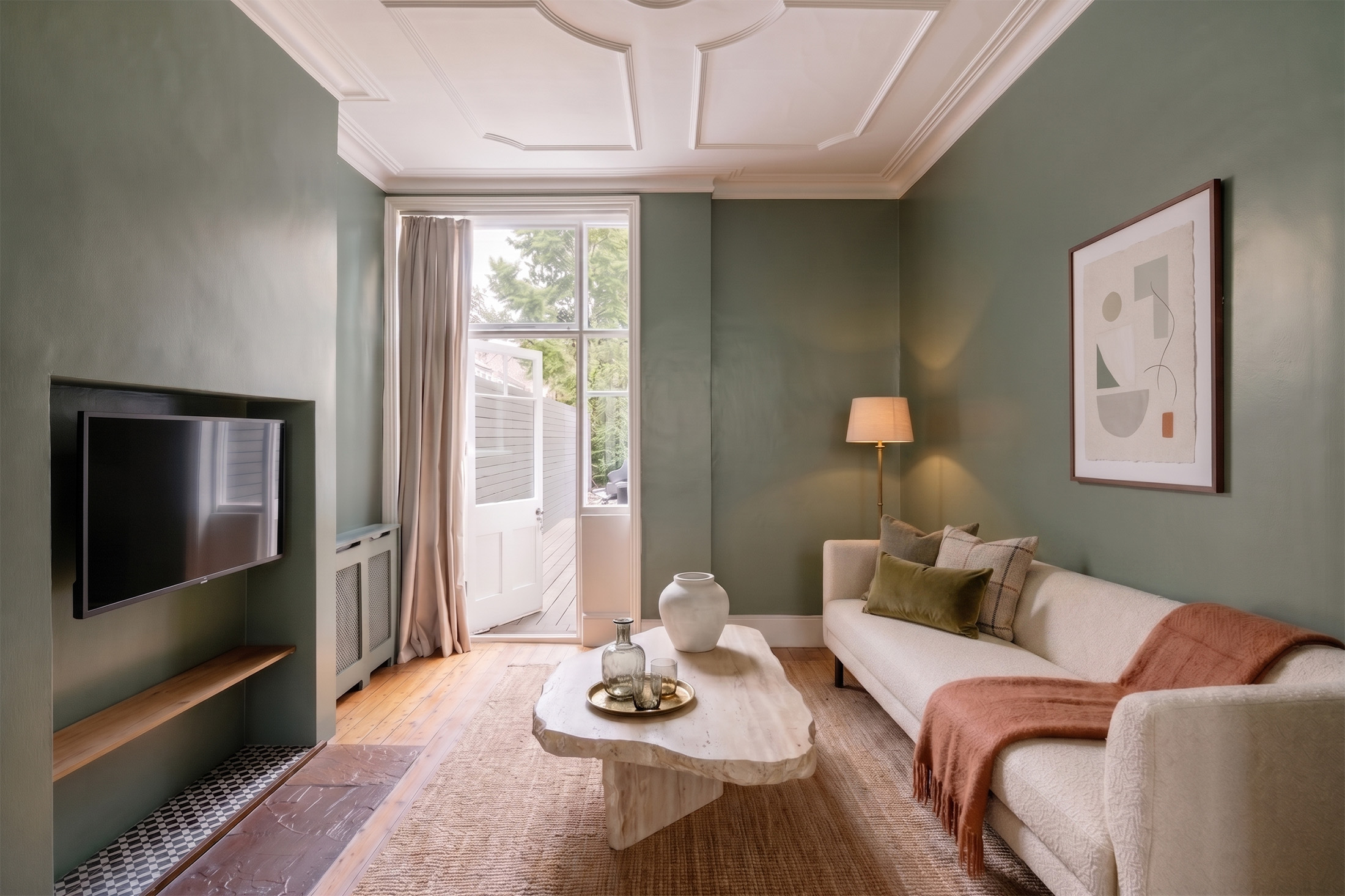 DN-House-For-Rent-London-Summerfield-Avenue.jpg4