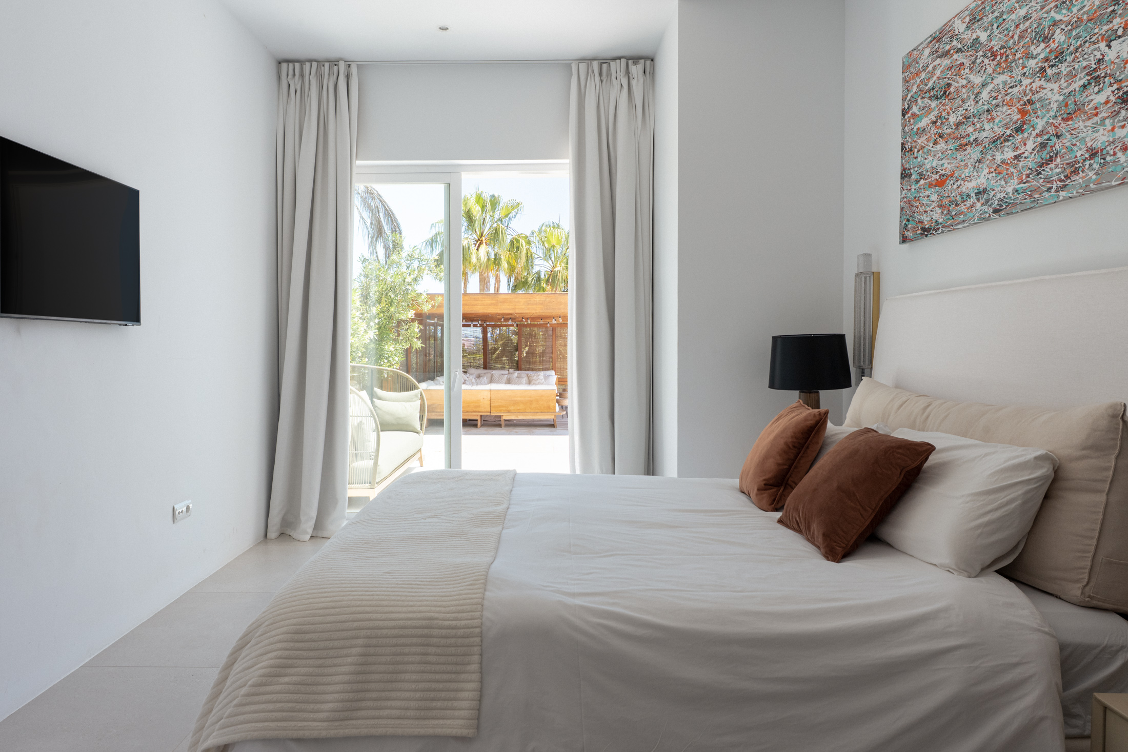 DN-Ibiza-Luxury-Villa-For-Rent-Can-Santos (15)