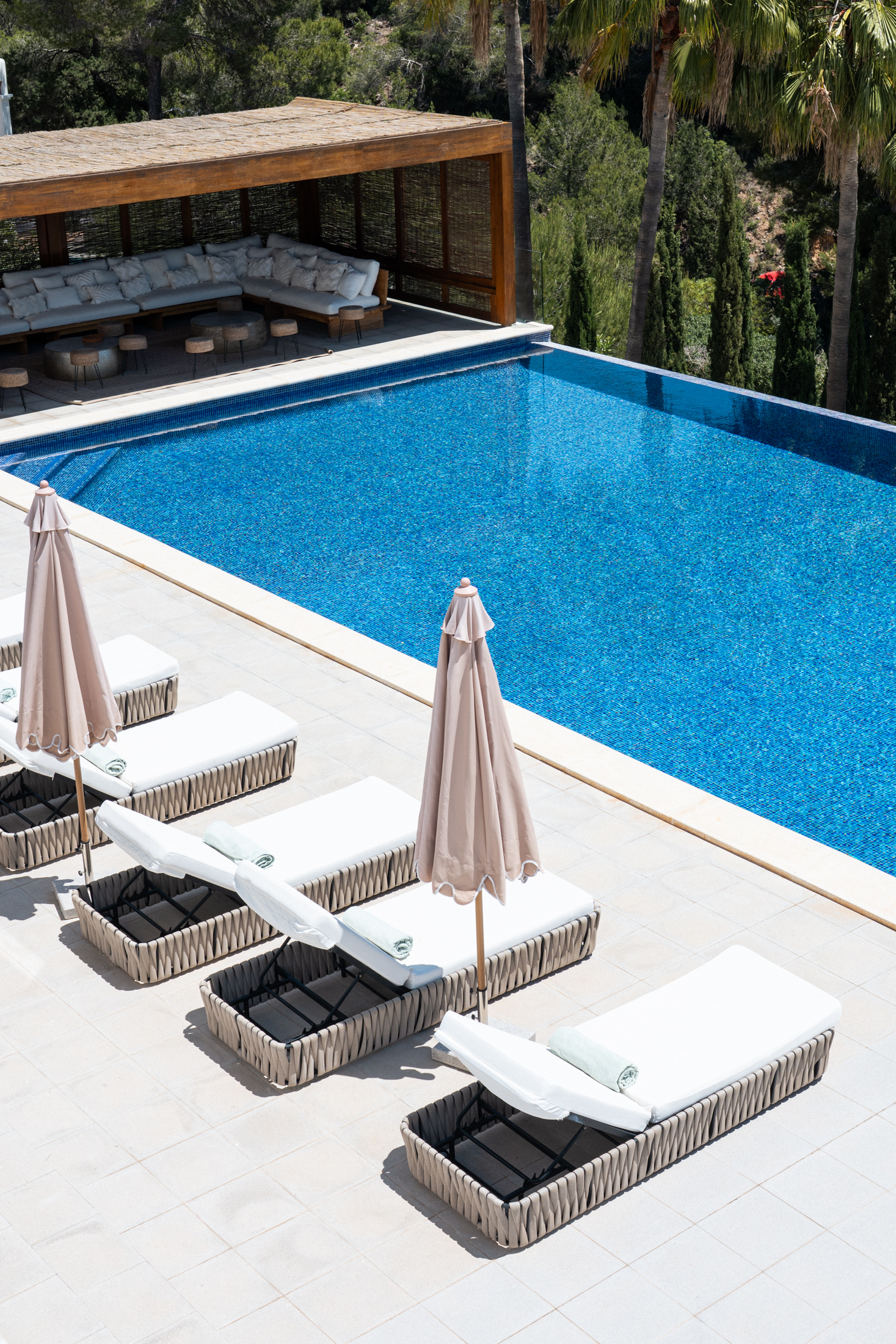 DN-Ibiza-Luxury-Villa-For-Rent-Can-Santos (34)