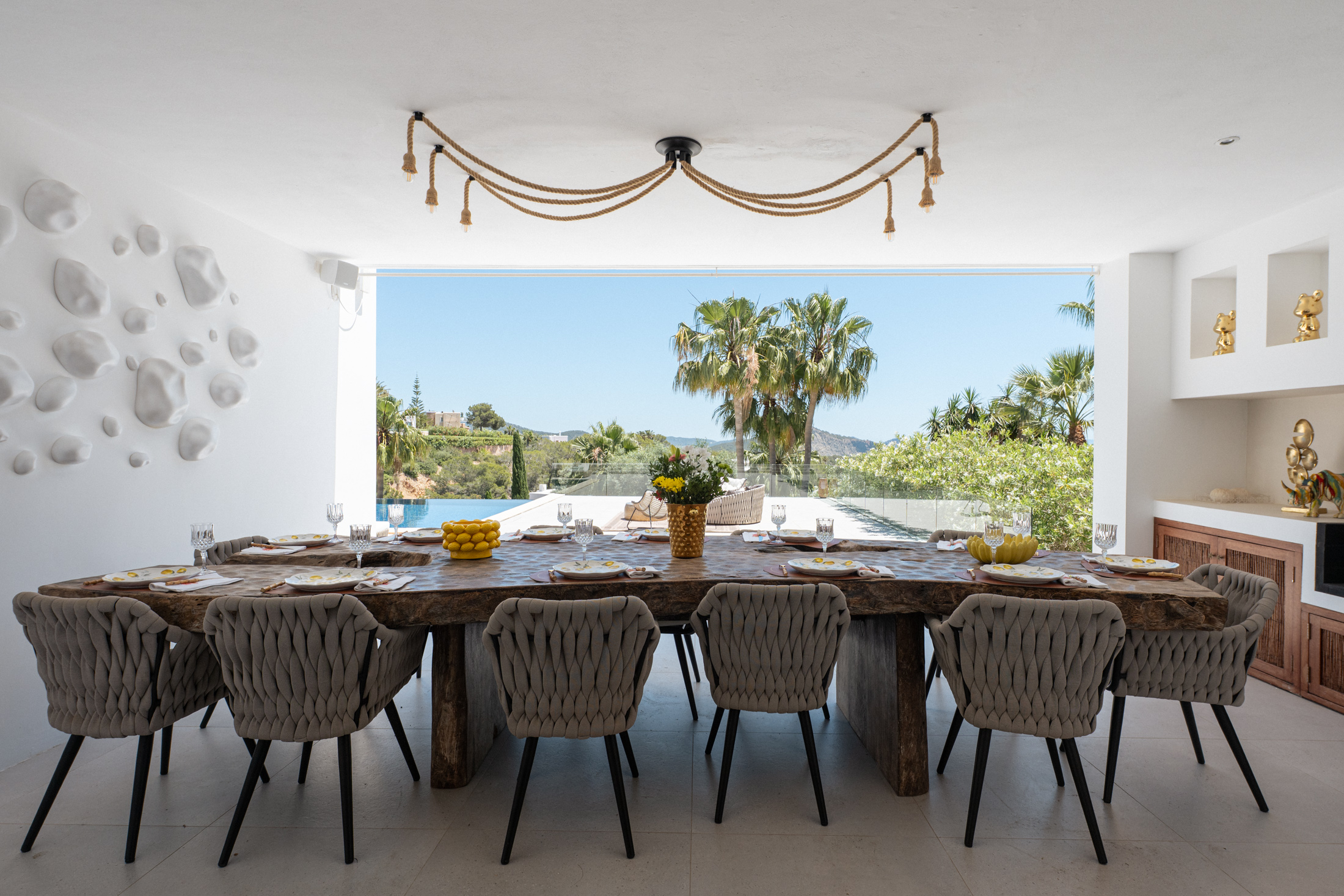 DN-Ibiza-Luxury-Villa-For-Rent-Can-Santos (42)