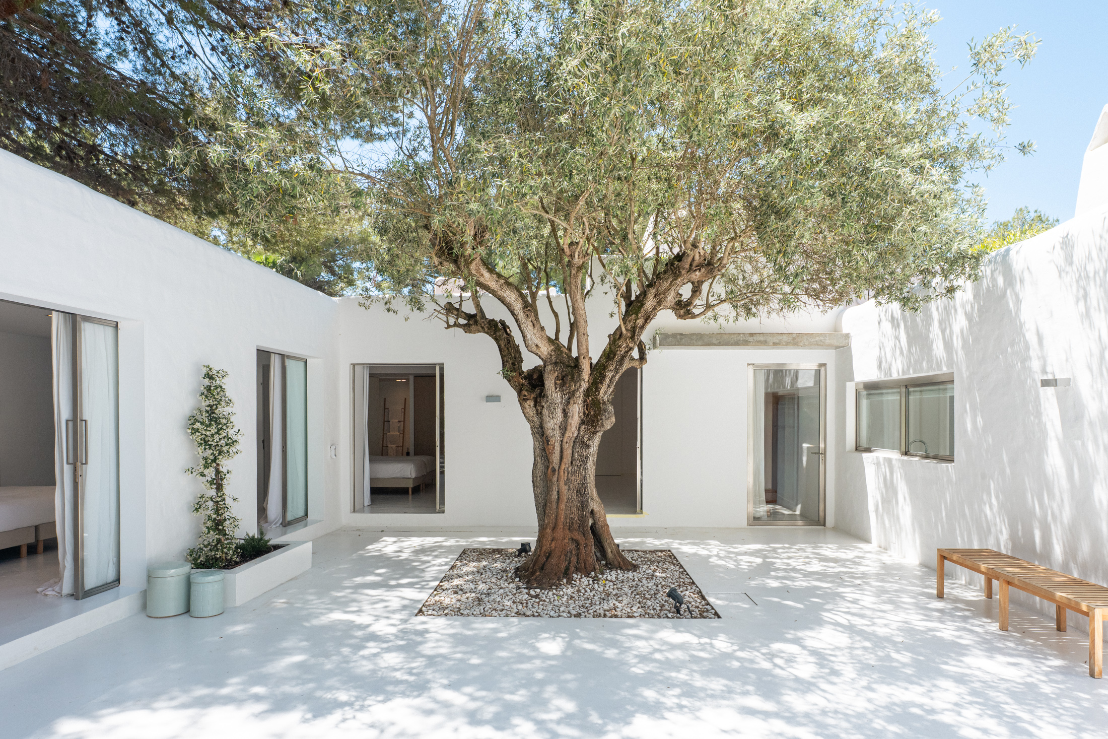 DN-Ibiza-Luxury-Villa-For-Rent-Can-Sonora-South-West (23)