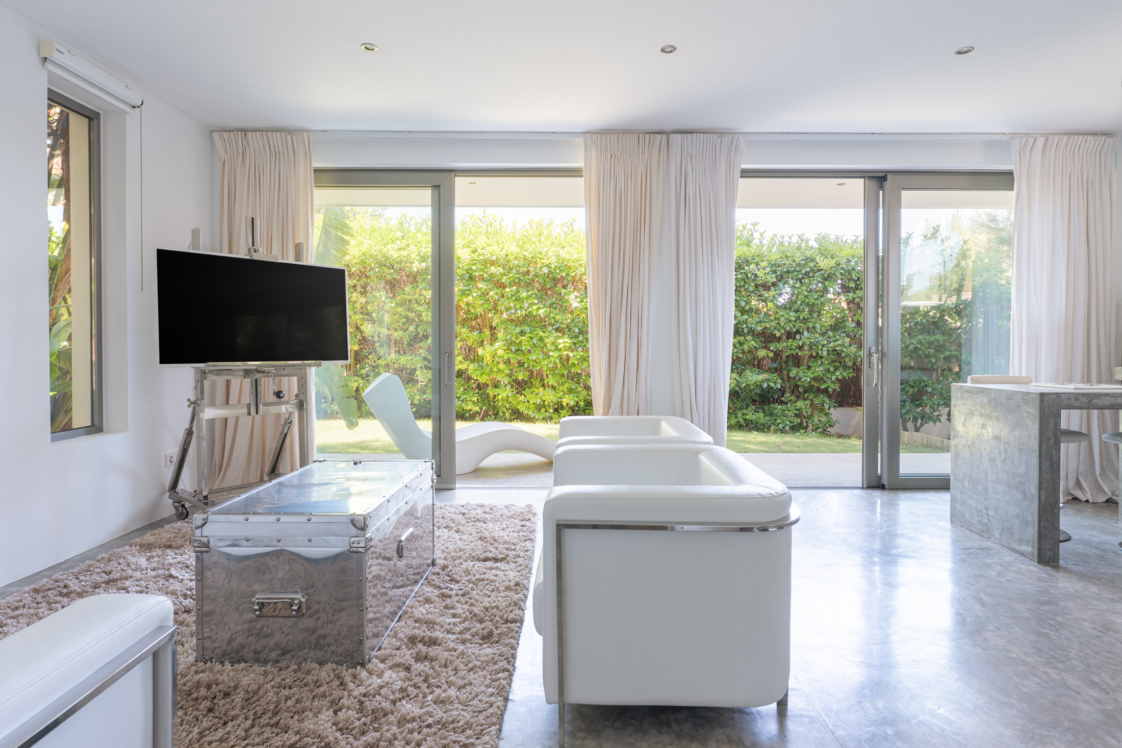 DN-Ibiza-Luxury-Villa-For-Rent-Can-Sonora-South-West (35)
