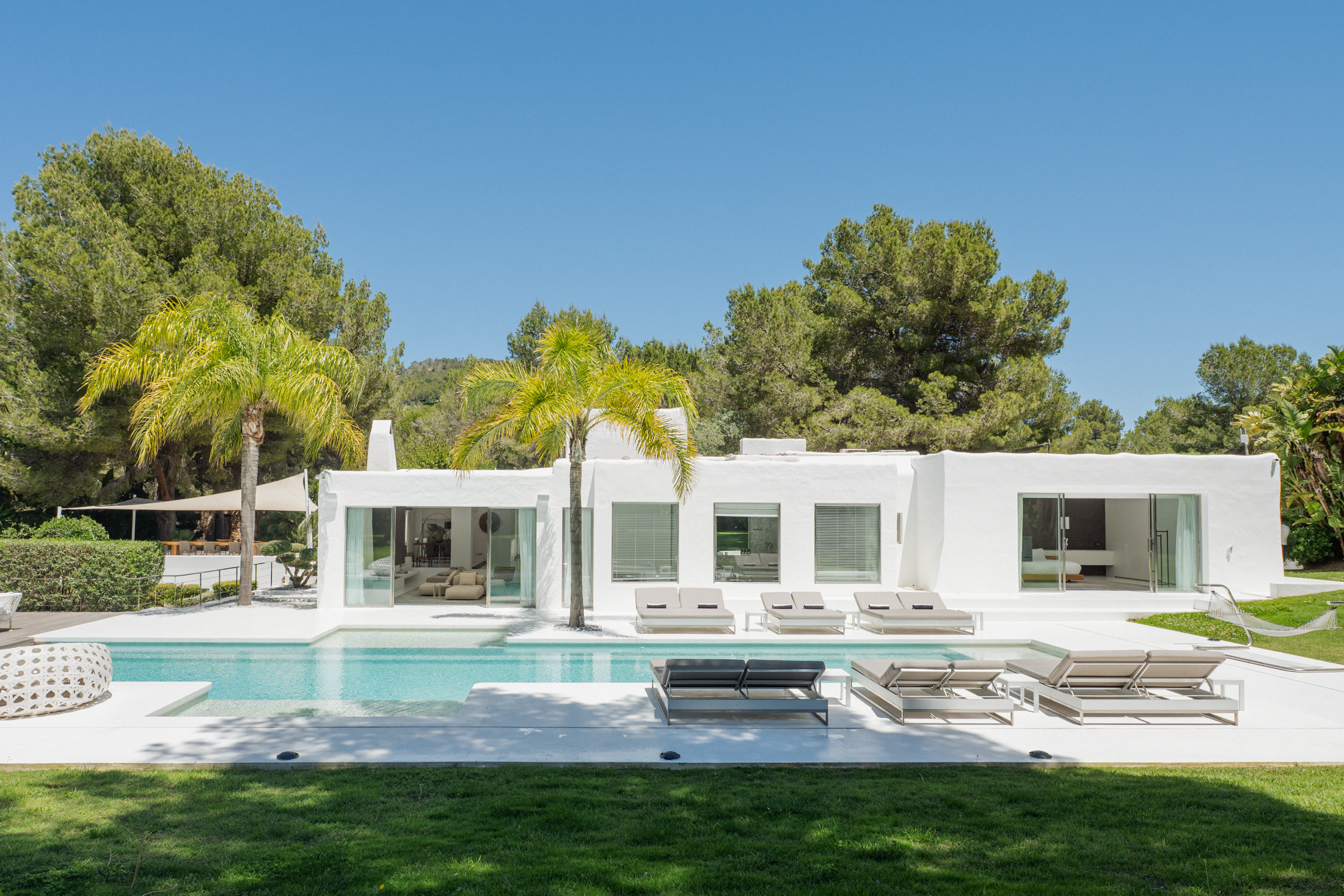 DN-Ibiza-Luxury-Villa-For-Rent-Can-Sonora-South-West (42)