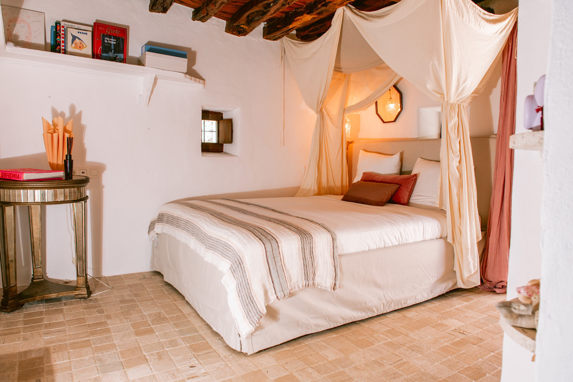 DN-Ibiza-Luxury-Villa-For-Sale-Casals-San-Mateo (60)