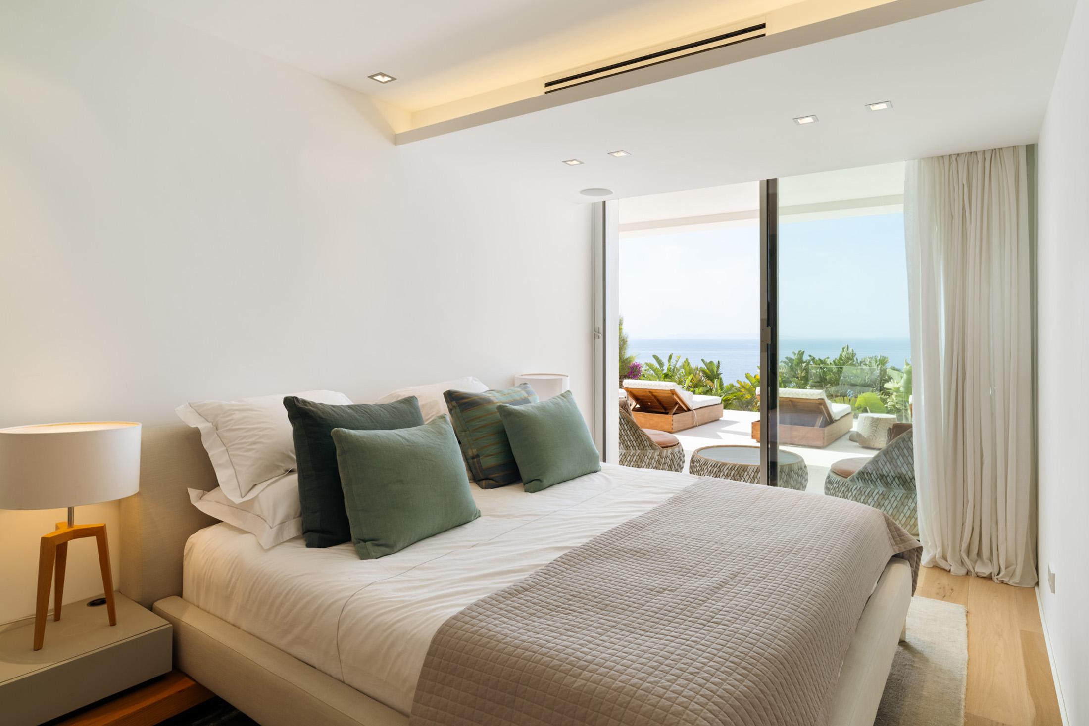 DN-Ibiza-Luxury-Villa-For-Sale-Pearl-Roca-Llisa (18)