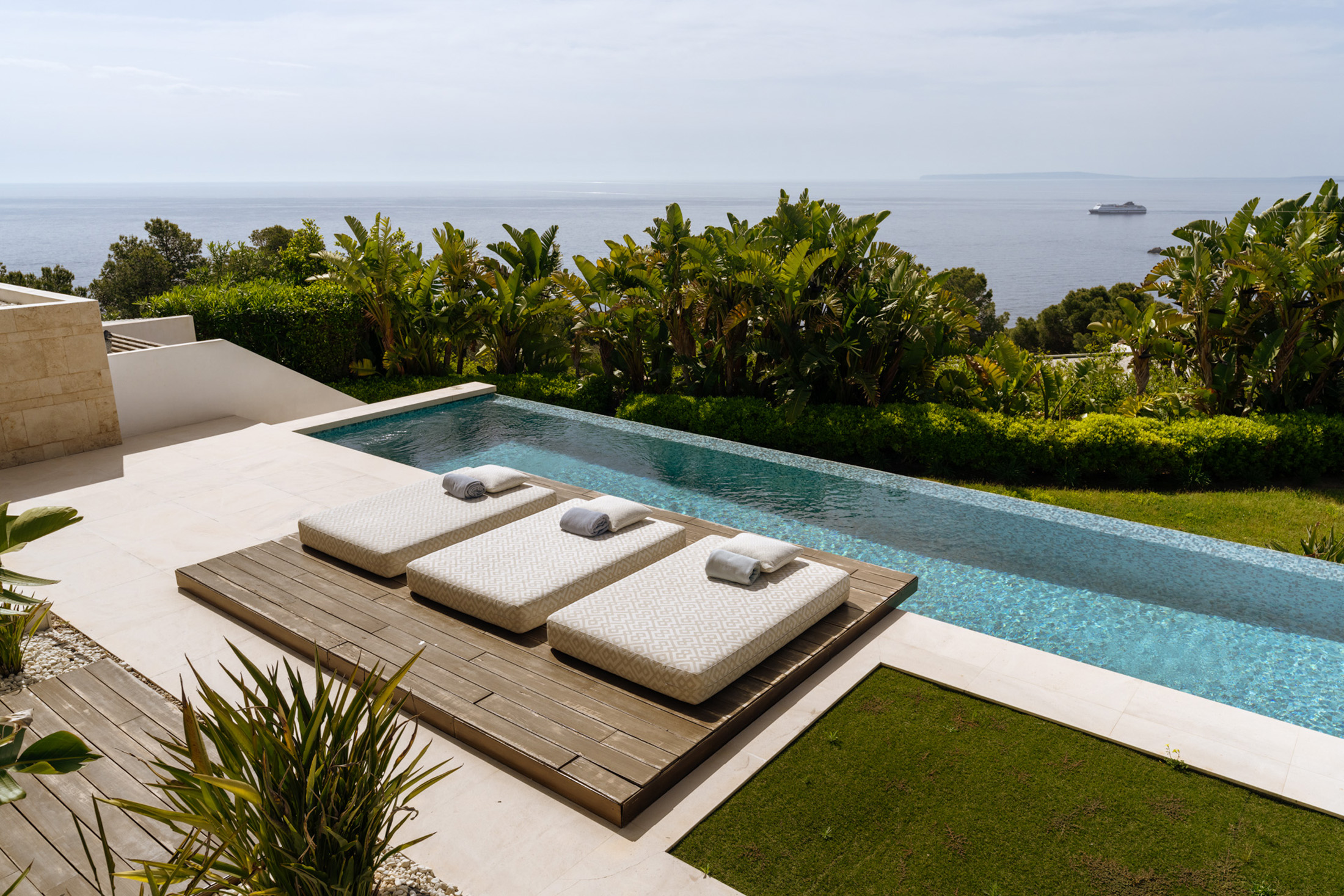 DN-Ibiza-Luxury-Villa-For-Sale-Pearl-Roca-Llisa (29)