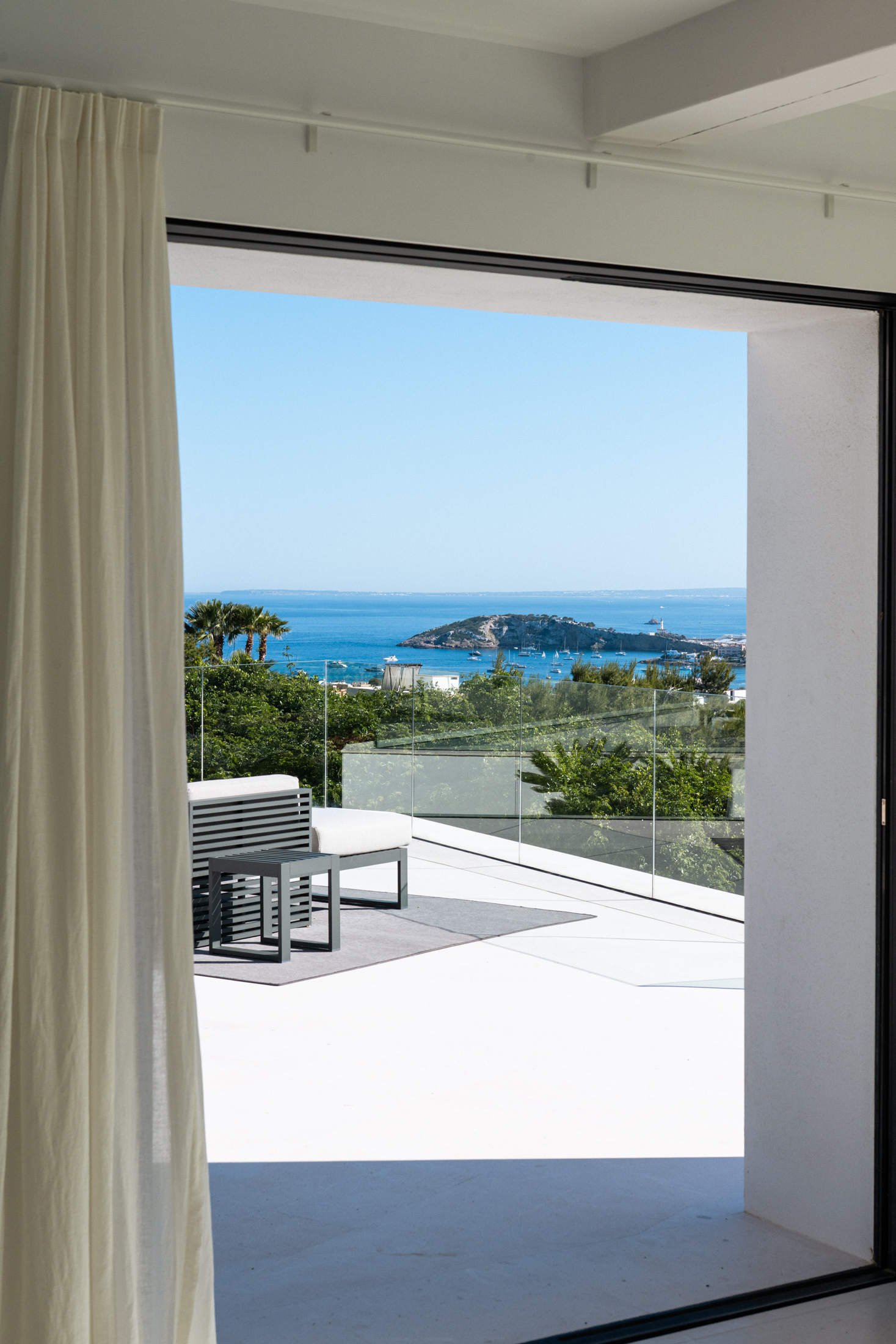 DN-Ibiza-Luxury-Villa-Laguna-For-Rent- South-East (25)
