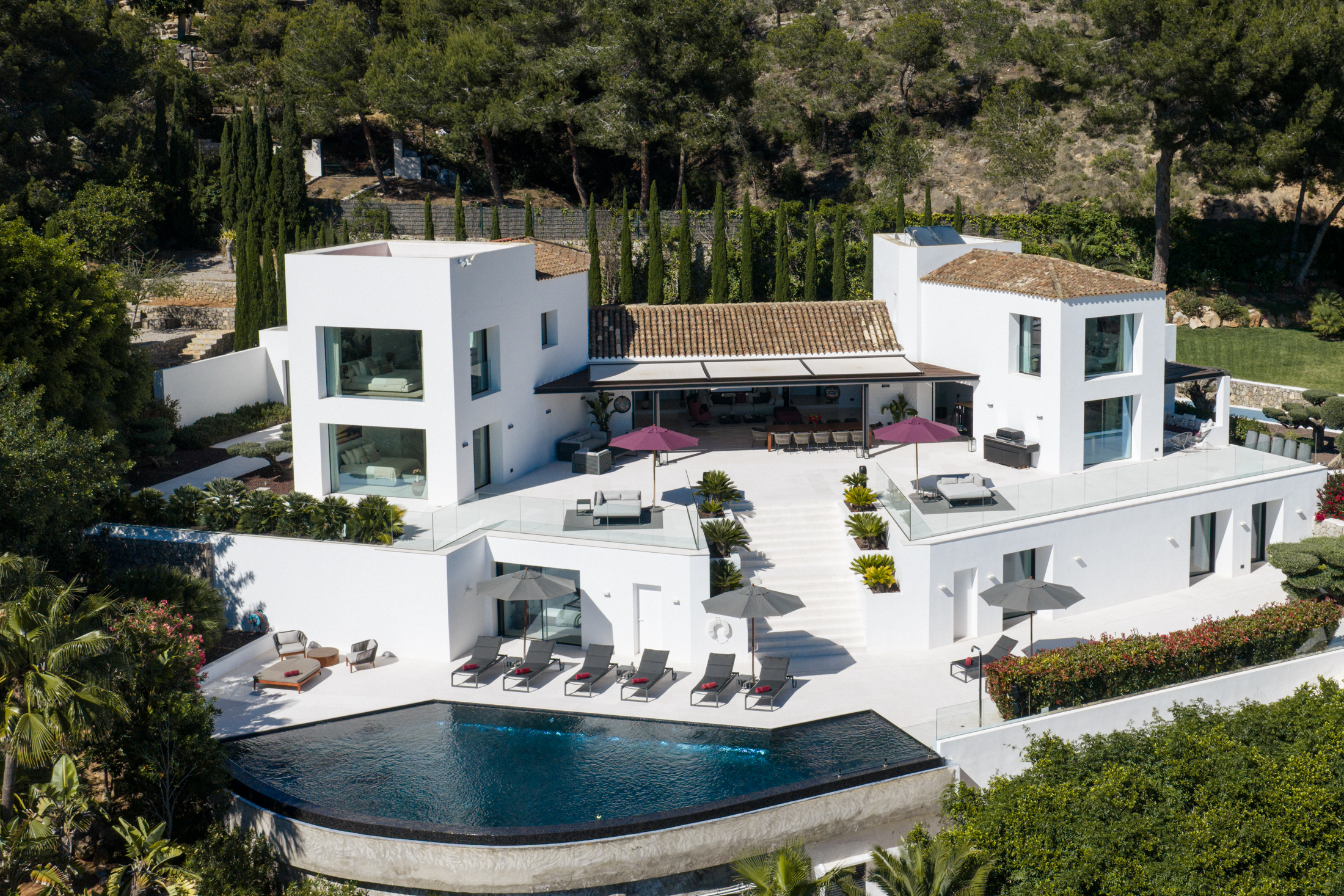 DN-Ibiza-Luxury-Villa-Laguna-For-Rent- South-East (30)