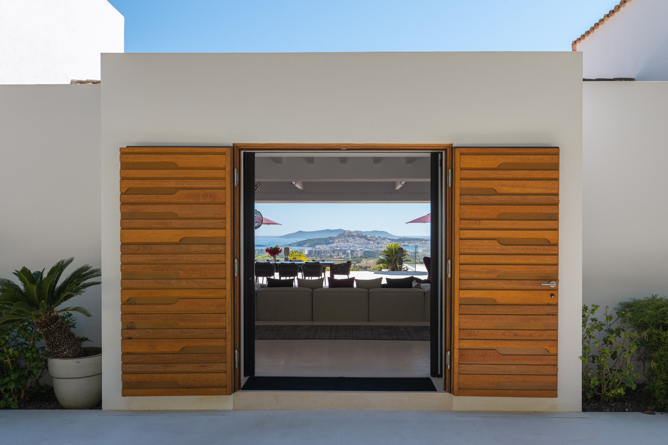 DN-Ibiza-Luxury-Villa-Laguna-For-Rent- South-East (51)