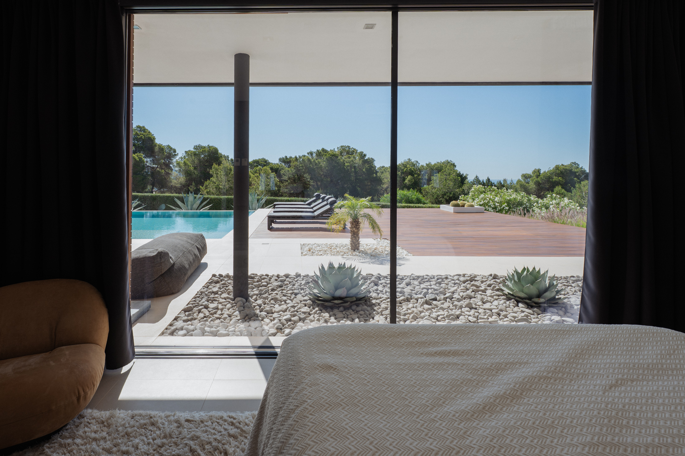 DN-Ibiza-Luxury-Villa-Luna-For-Rent-Es-Cubells (22) – Copy