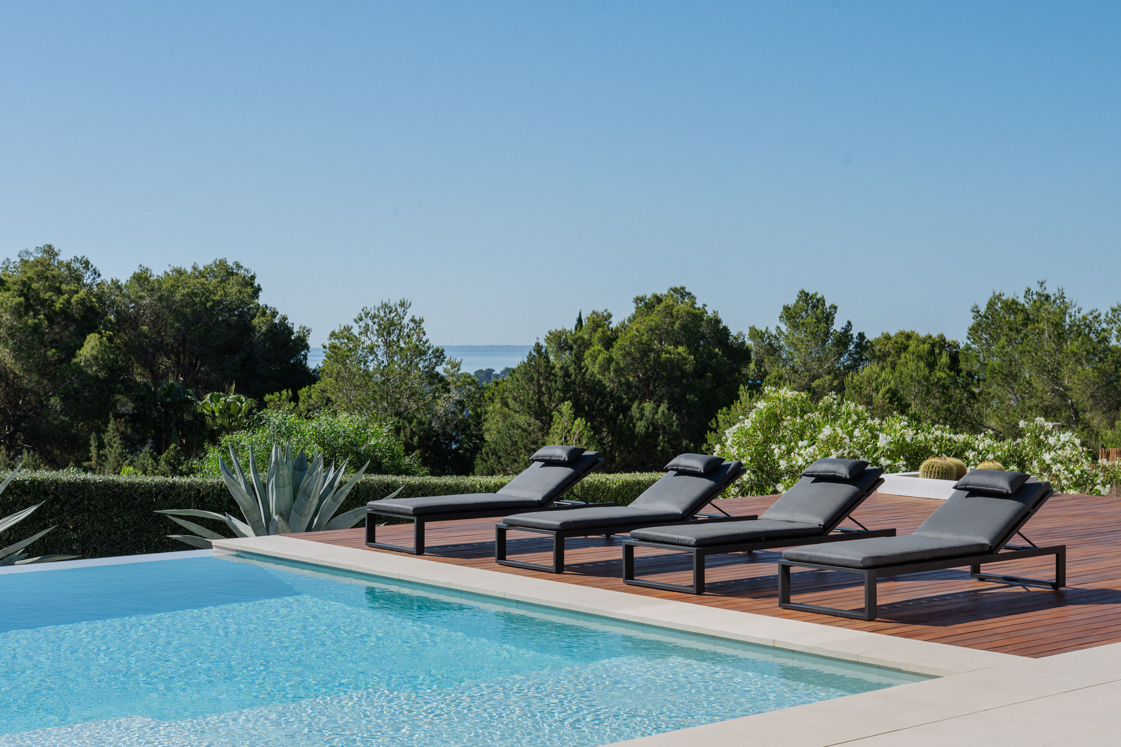 DN-Ibiza-Luxury-Villa-Luna-For-Rent-Es-Cubells (36) – Copy