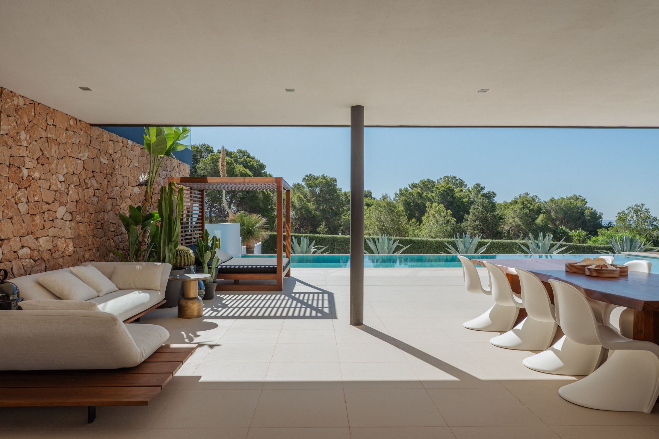 DN-Ibiza-Luxury-Villa-Luna-For-Rent-Es-Cubells (55)