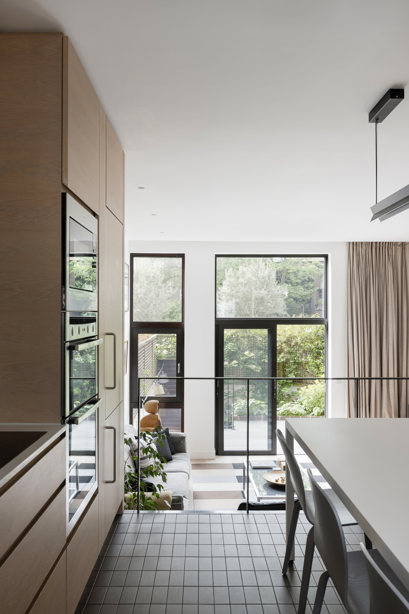 DN-Kensington-House-For-Sale-Kensington-Place- 2_Lo