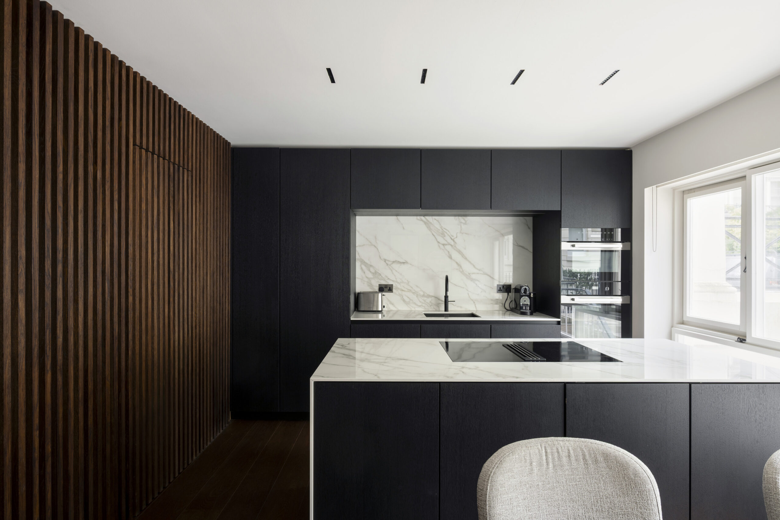 DN-Knightsbridge-Apartment-For-Rent-Rutland-Gate-House-27_Lo