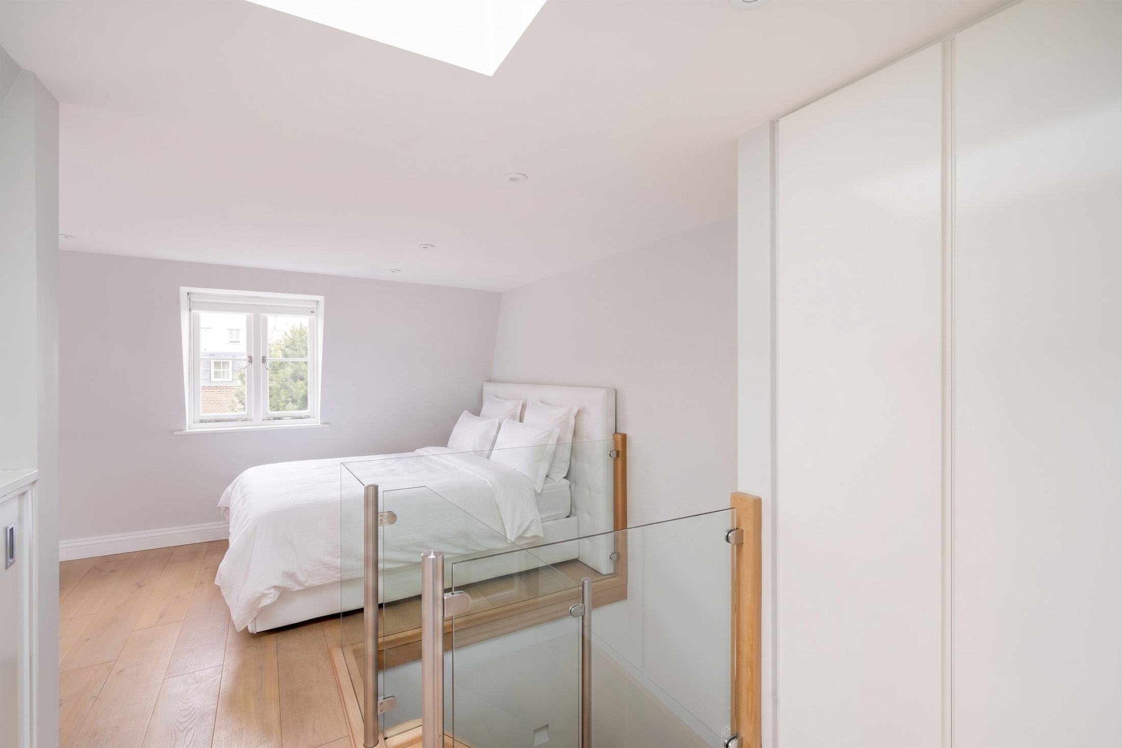 DN-London-Apartment-For-Sale-Monmouth-Road