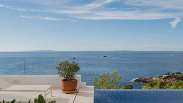 DN-Luxury-Ibiza-Villa-For-Sale-Casa-Mediterraneo-Roca-Llisa (2)